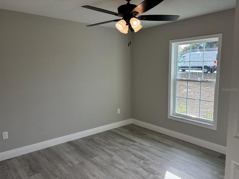 Spacious, unfurnished interior of a new home in , Citrus Springs (Image 30).