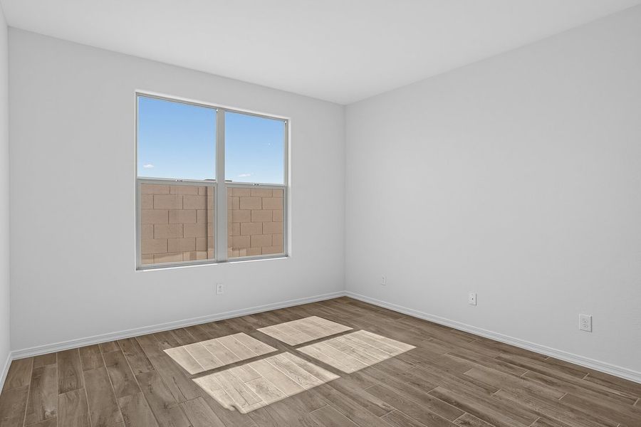 Spacious, unfurnished interior of a new home in Artisan at Asante, Surprise (Image 20).