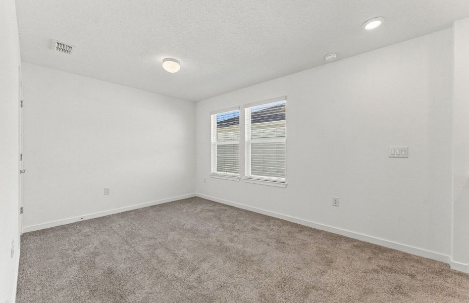 Spacious, unfurnished interior of a new home in Caldera, Spring Hill (Image 16).