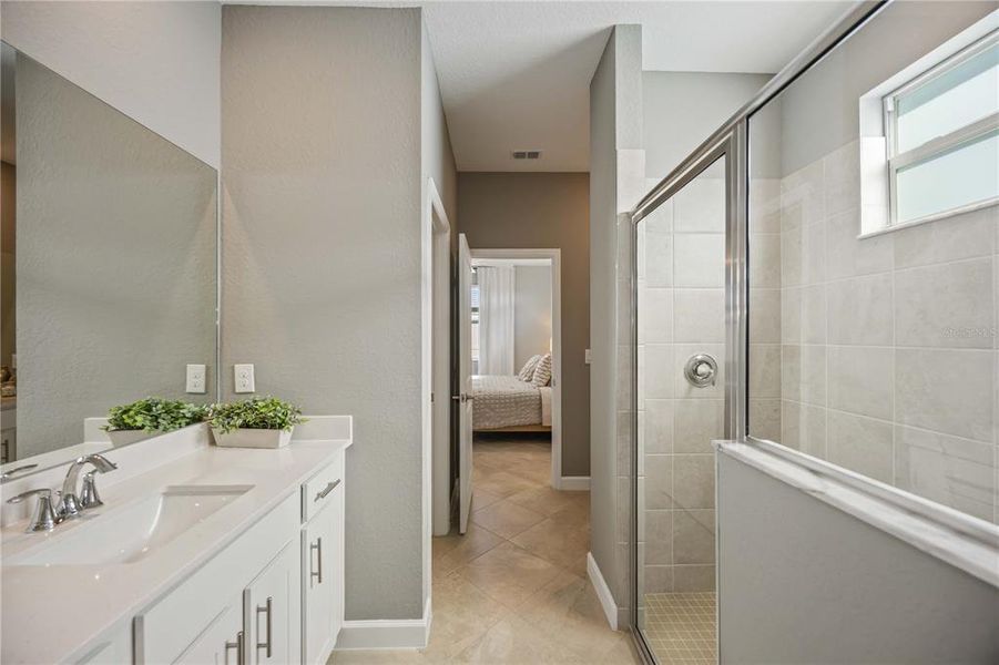 Furnished interior view inside a new home in , Englewood (Image 43).