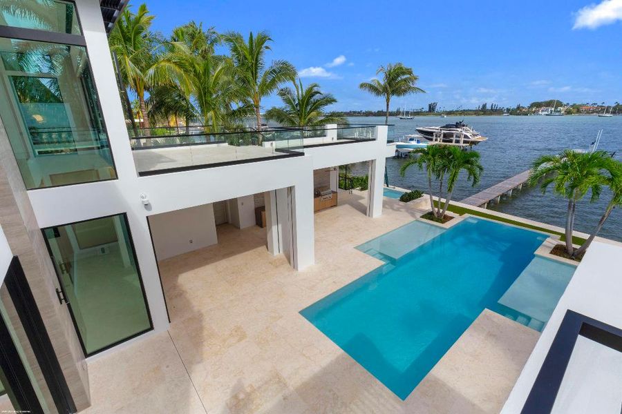 2914 N Flagler Dr 076