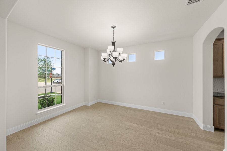 Spacious, unfurnished interior of a new home in Mockingbird Hills, Joshua (Image 19).