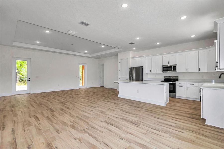 Spacious, unfurnished interior of a new home in , Ocala (Image 42).