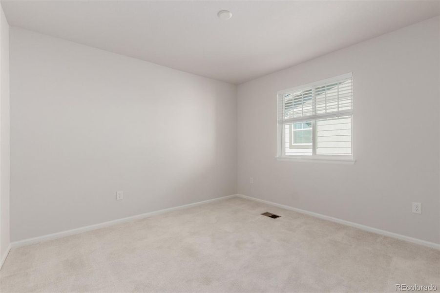 Spacious, unfurnished interior of a new home in The Aurora Highlands, Aurora (Image 23).