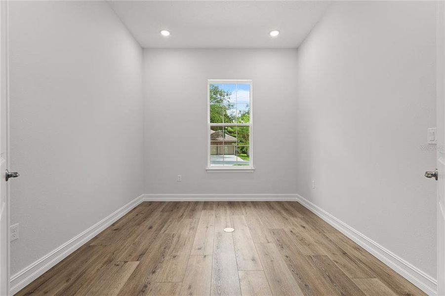 Spacious, unfurnished interior of a new home in , Lecanto (Image 46).