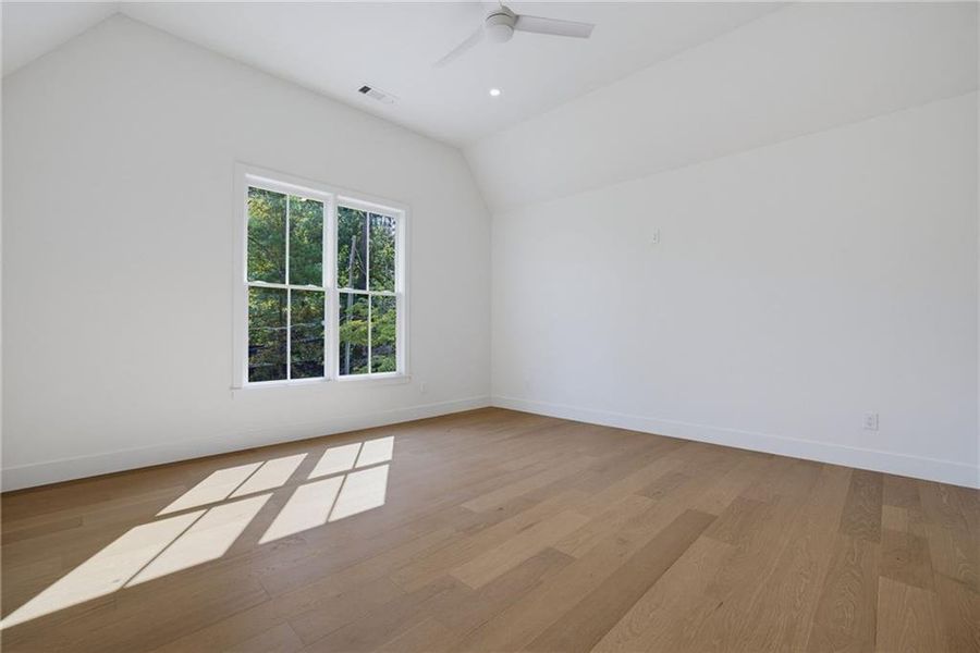 Spacious, unfurnished interior of a new home in , Atlanta (Image 21).