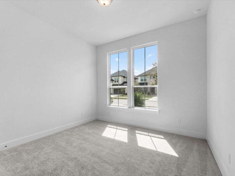Spacious, unfurnished interior of a new home in Tompkins Reserve, Katy (Image 18).