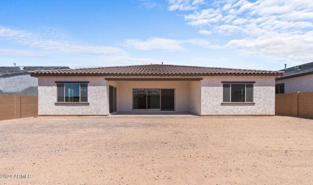 37565 W Padilla St EXT-4 (Large)