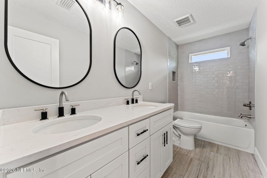 Furnished interior view inside a new home in , Orange Park (Image 8).