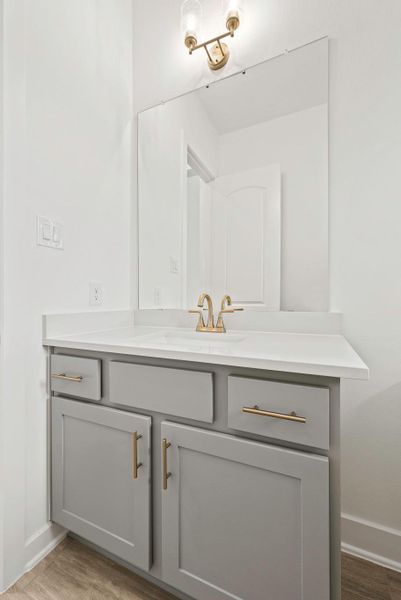 Representative image. Features, selections and colors may vary.