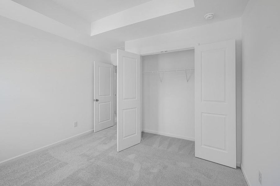 Spacious, unfurnished interior of a new home in Hampton Trace, Marietta (Image 19).