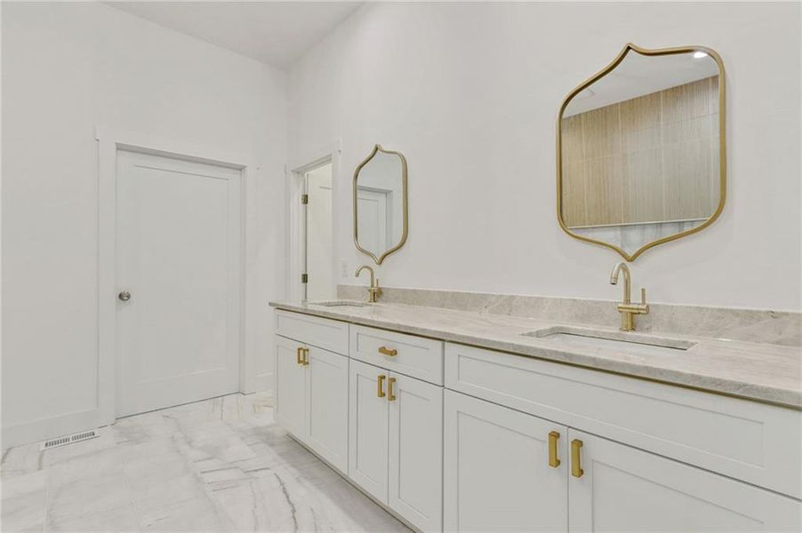 Furnished interior view inside a new home in , Waleska (Image 5).