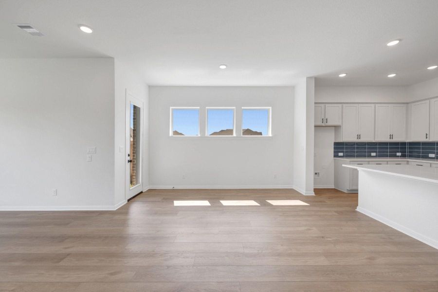 Spacious, unfurnished interior of a new home in Escondido - Terrace Collection, Magnolia (Image 21).