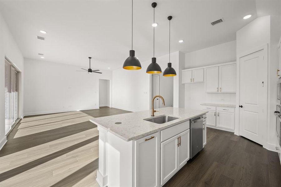 2449 Hitchford- Kitchen-4