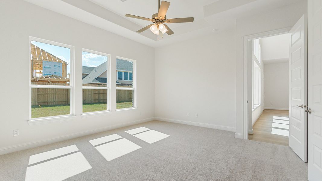 Representative furnished interior of a home built from the Vanderbilt by DRB Homes in Brookewater, Rosenberg (Image 10).