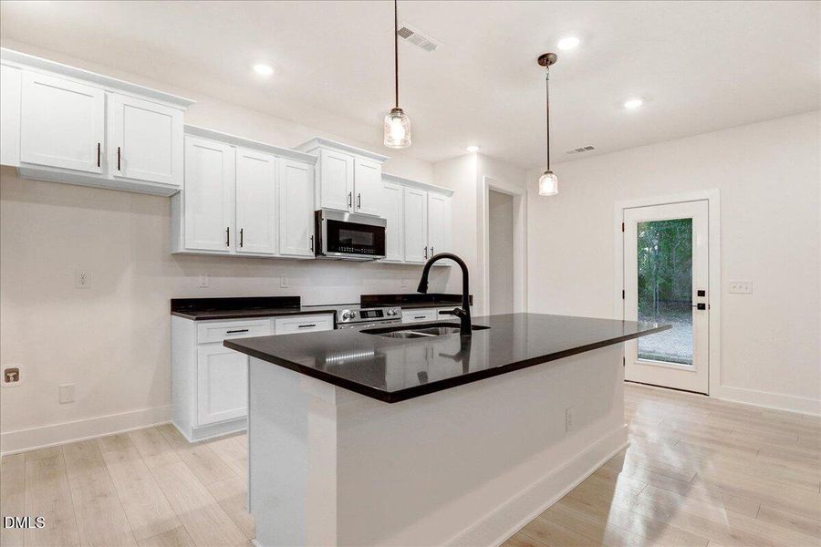 16-105 Oxford Ct-16 16-105 Oxford Ct-16