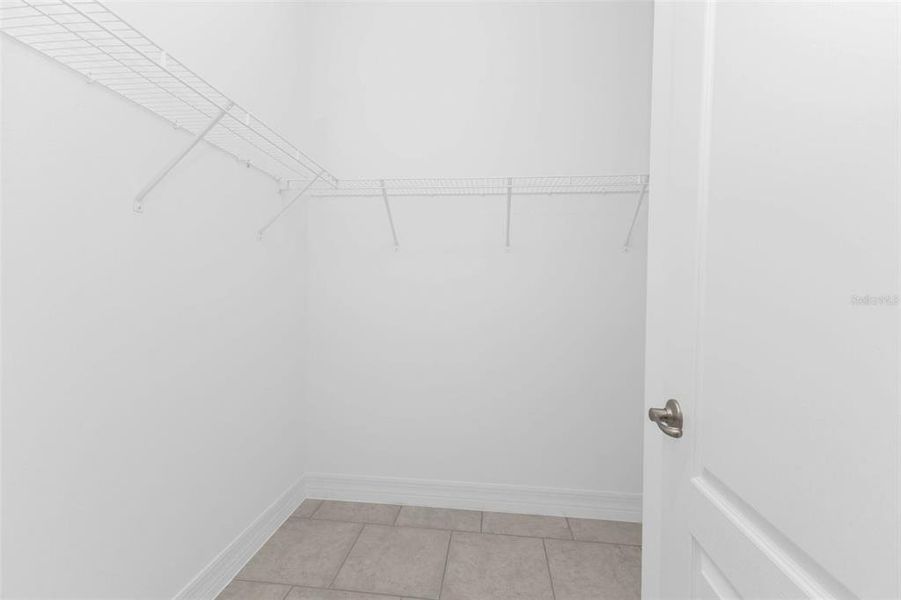 Spacious, unfurnished interior of a new home in , Punta Gorda (Image 14).