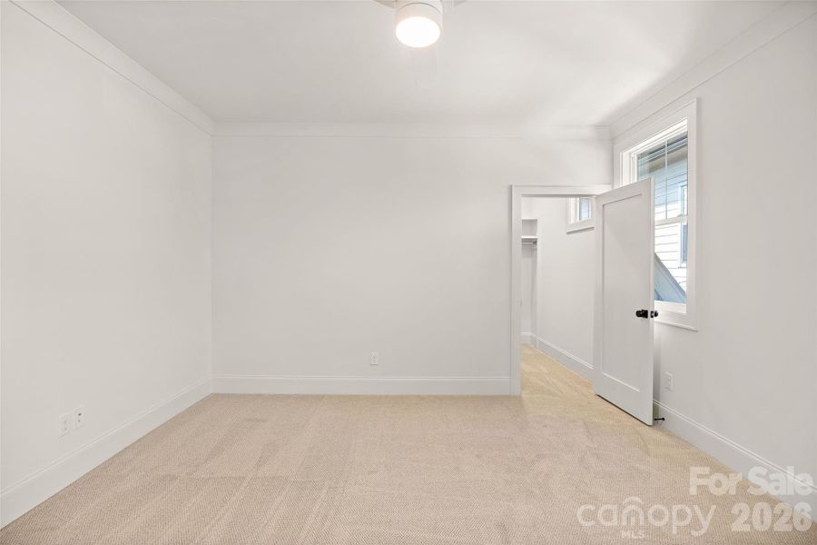 Spacious, unfurnished interior of a new home in , Charlotte (Image 24).