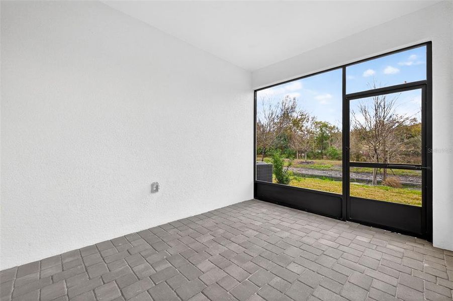 Spacious, unfurnished interior of a new home in Bloomingdale Townes, Brandon (Image 25).