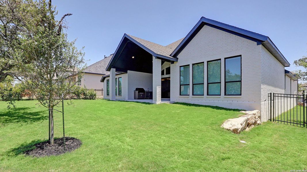 Exterior details and patio area of a home in Esperanza, Boerne (Image 3).