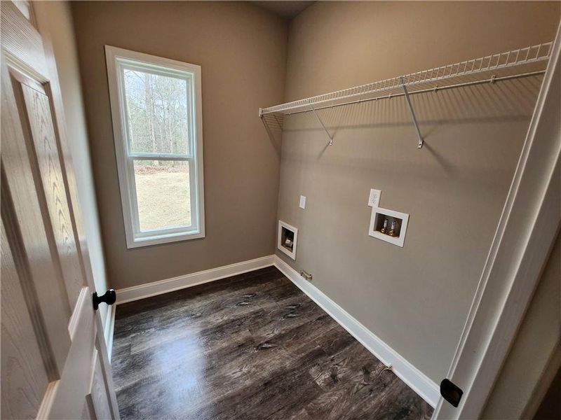 Spacious, unfurnished interior of a new home in , Carrollton (Image 8).