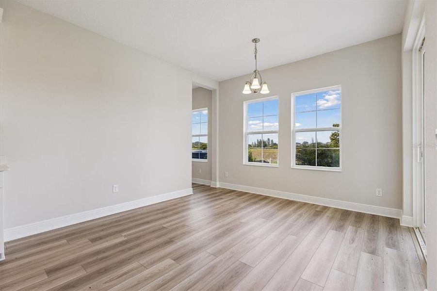 Spacious, unfurnished interior of a new home in Mirada, San Antonio (Image 11).