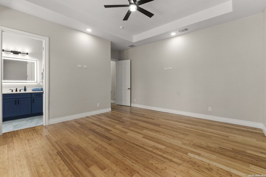 Spacious, unfurnished interior of a new home in , New Braunfels (Image 21).
