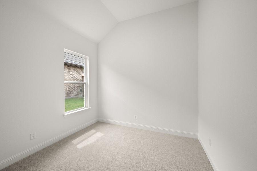 Spacious, unfurnished interior of a new home in Redden Farms, Midlothian (Image 18).