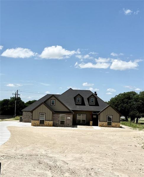 Actual photo of the home Actual photo of the home