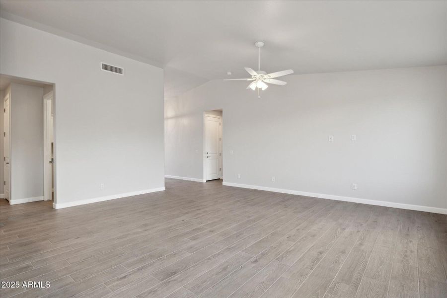 1,658 Great Rm - 192 1,658 Great Rm - 192