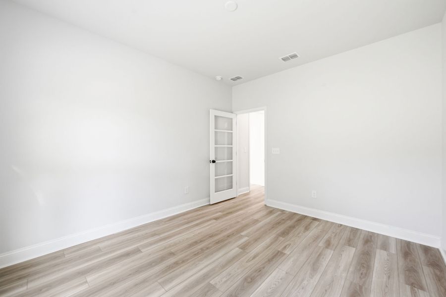Spacious, unfurnished interior of a new home in Grand Arbor, Blythewood (Image 26).