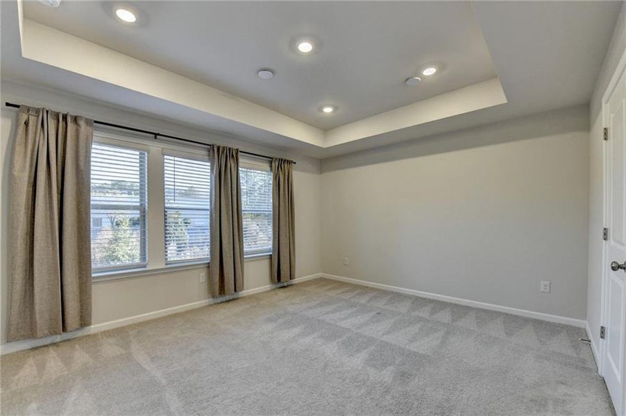 Spacious, unfurnished interior of a new home in , Marietta (Image 31).