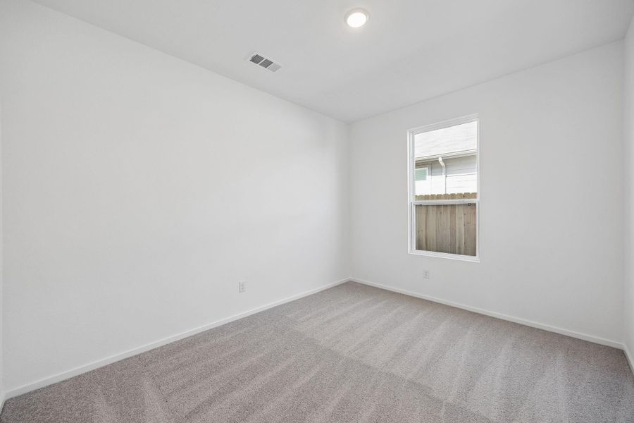 Spacious, unfurnished interior of a new home in Montgomery Bend, Montgomery (Image 15).