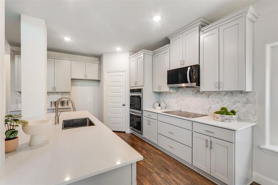 Furnished interior view inside a new home in Mercer Meadows, Royse City (Image 11).
