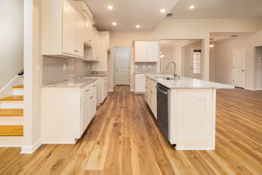 Representative furnished interior of a home built from the Canterbury by Grant Homes LLC in Valleybrook, Oakland (Image 6).