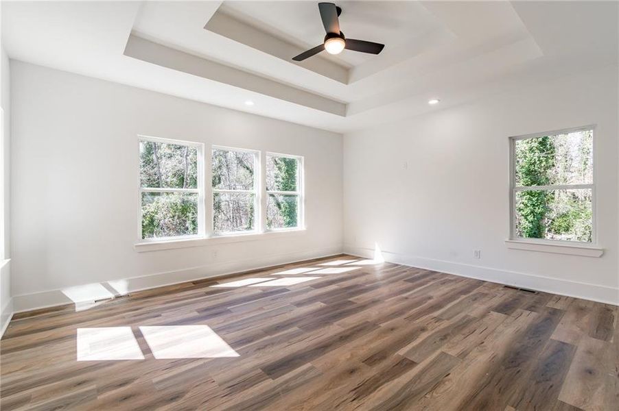 Spacious, unfurnished interior of a new home in , Gainesville (Image 17).