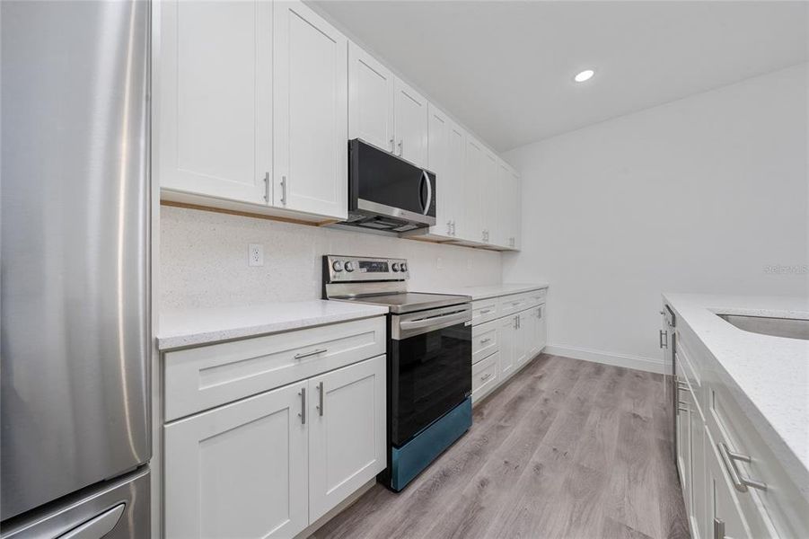 Furnished interior view inside a new home in , Ocala (Image 6).