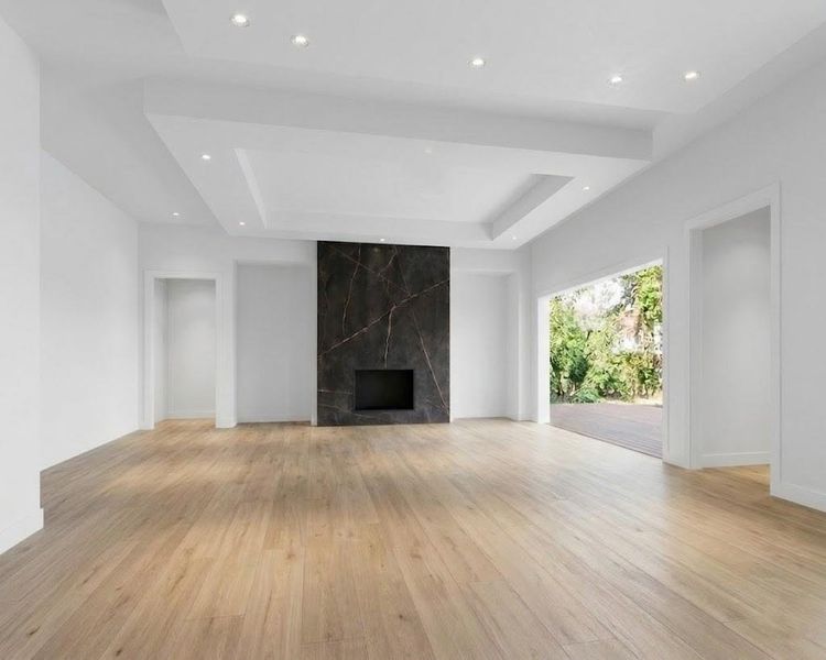 Spacious, unfurnished interior of a new home in , Houston (Image 9).