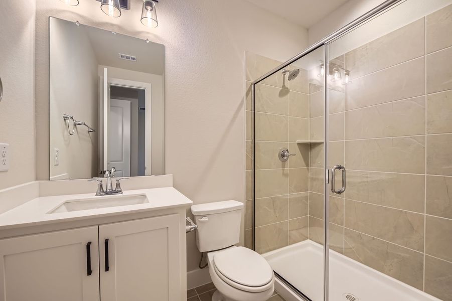 Plan 1535 Representative Photo - Secondary Bathroom Plan 1535 Representative Photo - Secondary Bathroom