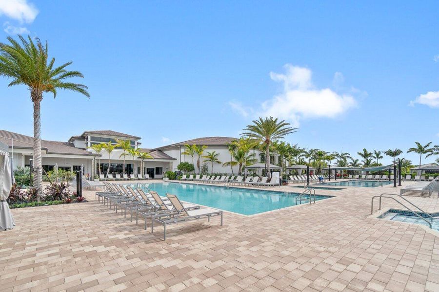 Valencia Grand Amenities Valencia Grand Amenities