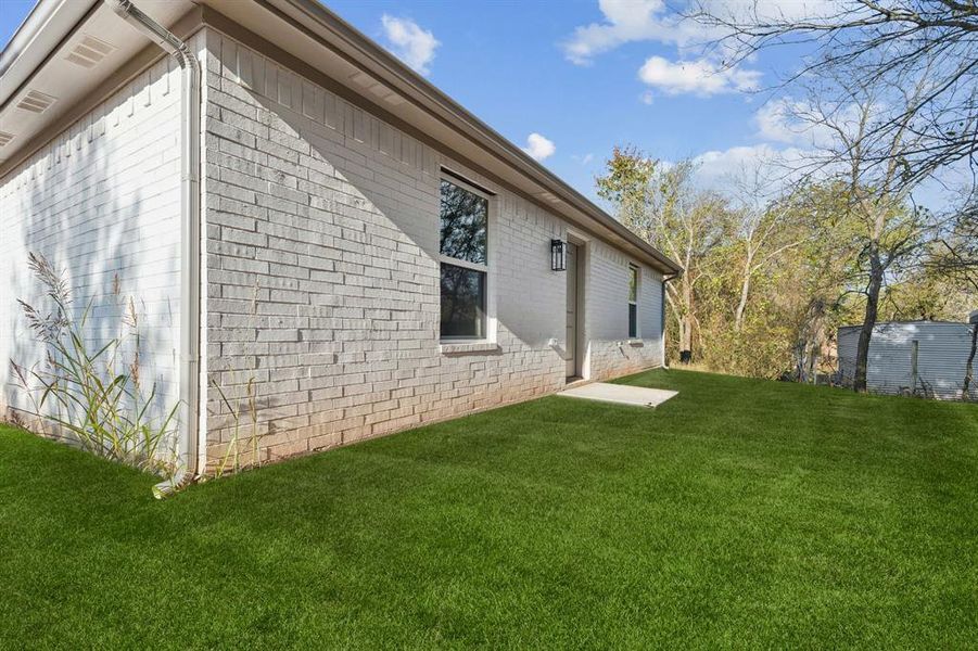 Exterior details and patio area of a home in , Granbury (Image 22). Exterior details and patio area of a home in , Granbury (Image 22).