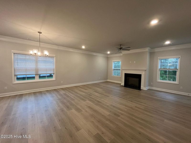 Spacious, unfurnished interior of a new home in Palmetto Creek, Bolivia (Image 17). Spacious, unfurnished interior of a new home in Palmetto Creek, Bolivia (Image 17).