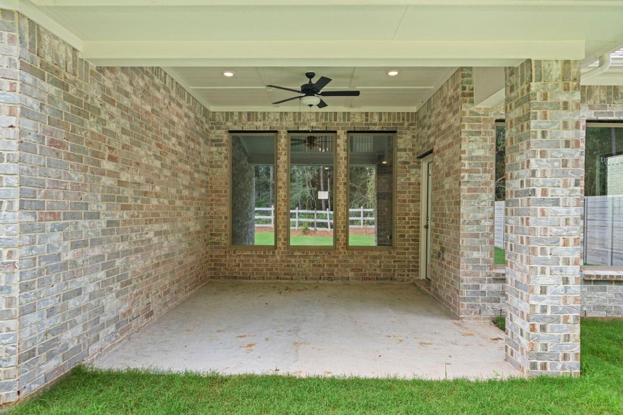 Exterior details and patio area of a home in Two Step Farm, Montgomery (Image 4). Exterior details and patio area of a home in Two Step Farm, Montgomery (Image 4).