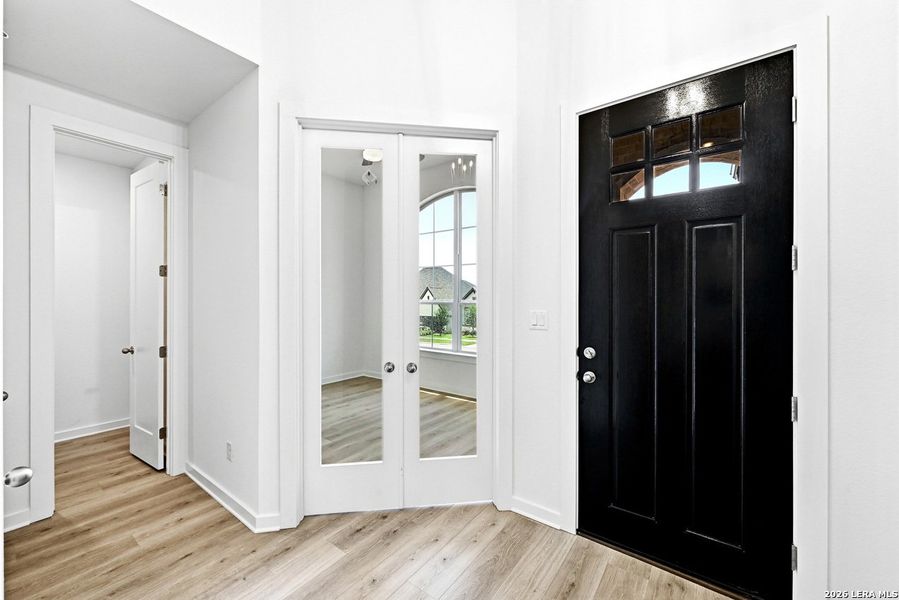 Spacious, unfurnished interior of a new home in La Cima, San Marcos (Image 18). Spacious, unfurnished interior of a new home in La Cima, San Marcos (Image 18).
