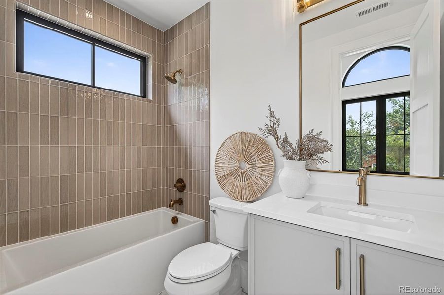 ensuite bathrooms for each 2nd floor bedroom