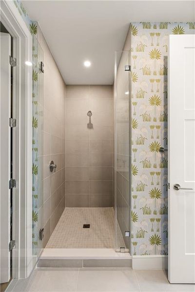 Furnished interior view inside a new home in , Atlanta (Image 35).