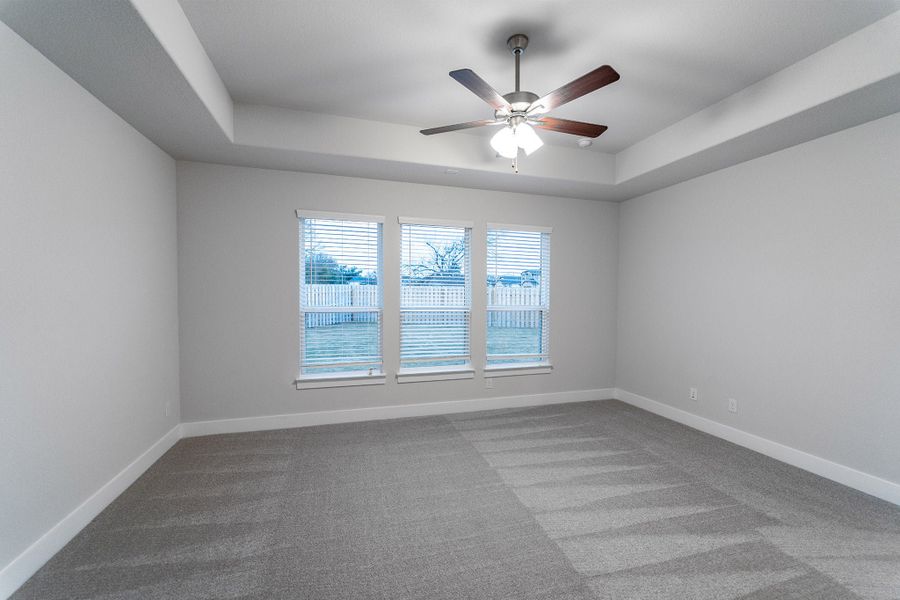 Spacious, unfurnished interior of a new home in Sanctuary, Salado (Image 12).