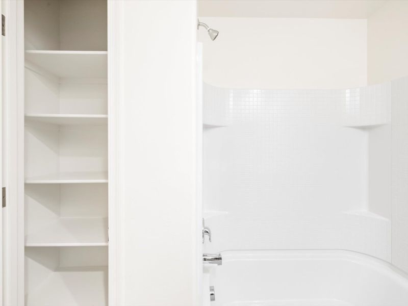 Welcome to the 2340 floorplan.