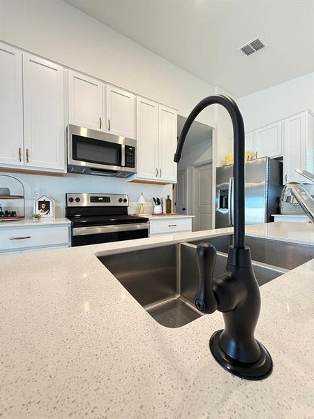 Close-up of interior finishes inside a home in , Kissimmee (Image 20).