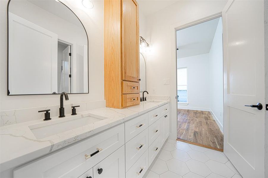 Furnished interior view inside a new home in , Leesburg (Image 33). Furnished interior view inside a new home in , Leesburg (Image 33).